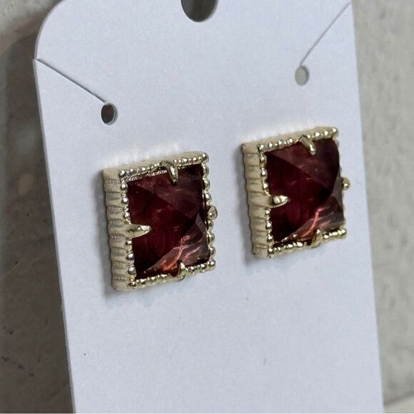 Gold Tone Filagree Backed Square Dusty Pink Rhinestone Earrings - Picture 2 of 4